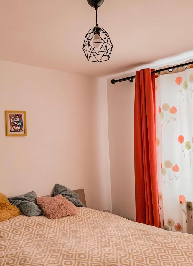 Good Vibes Apartment Câmpulung Moldovenesc Exterior foto