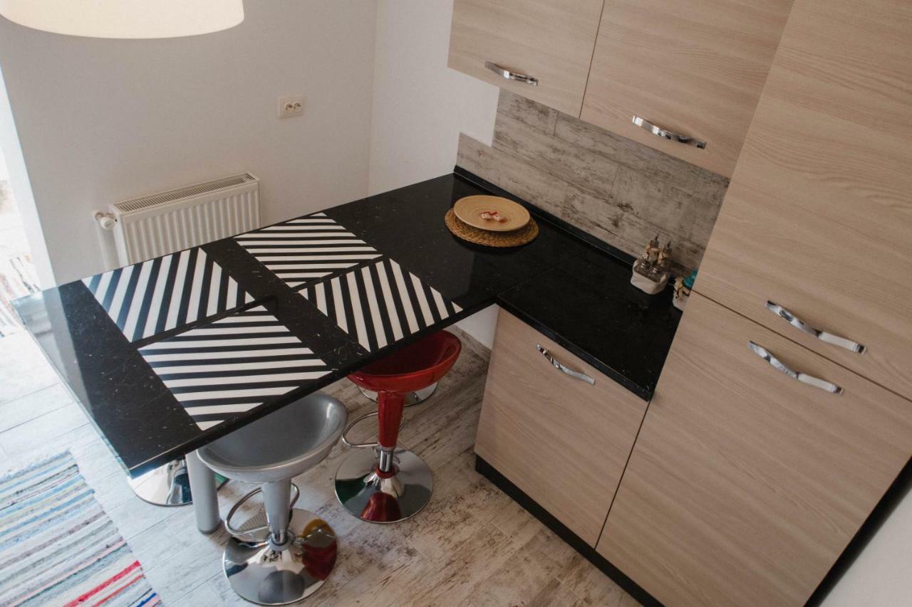 Good Vibes Apartment Câmpulung Moldovenesc Exterior foto